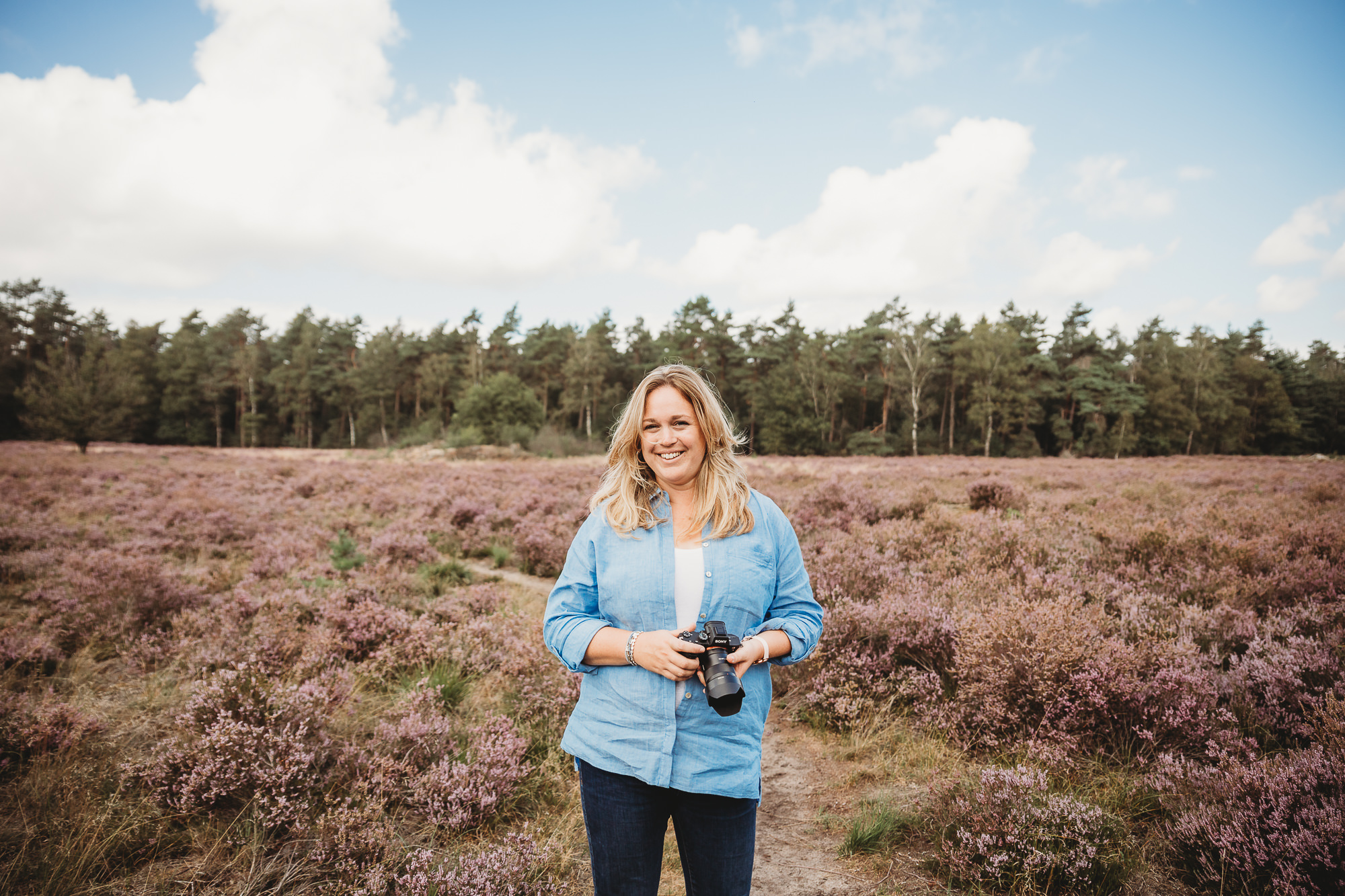 Dit-ben-ik-het-gezicht-achter-Josine-Breukink-Fotografie.